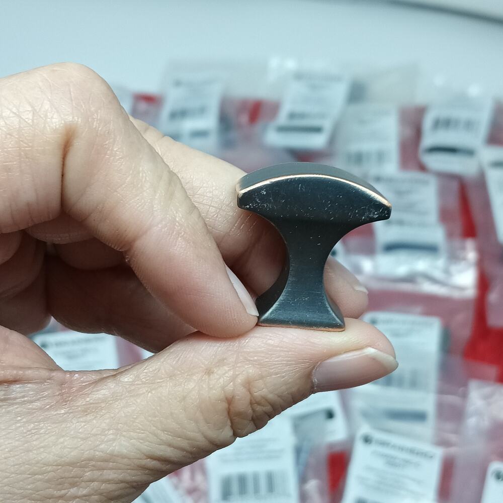 15+X Brainerd Caroline Cabinet Knob 1" 25mm Bronze Copper P15093V-VBC-C New